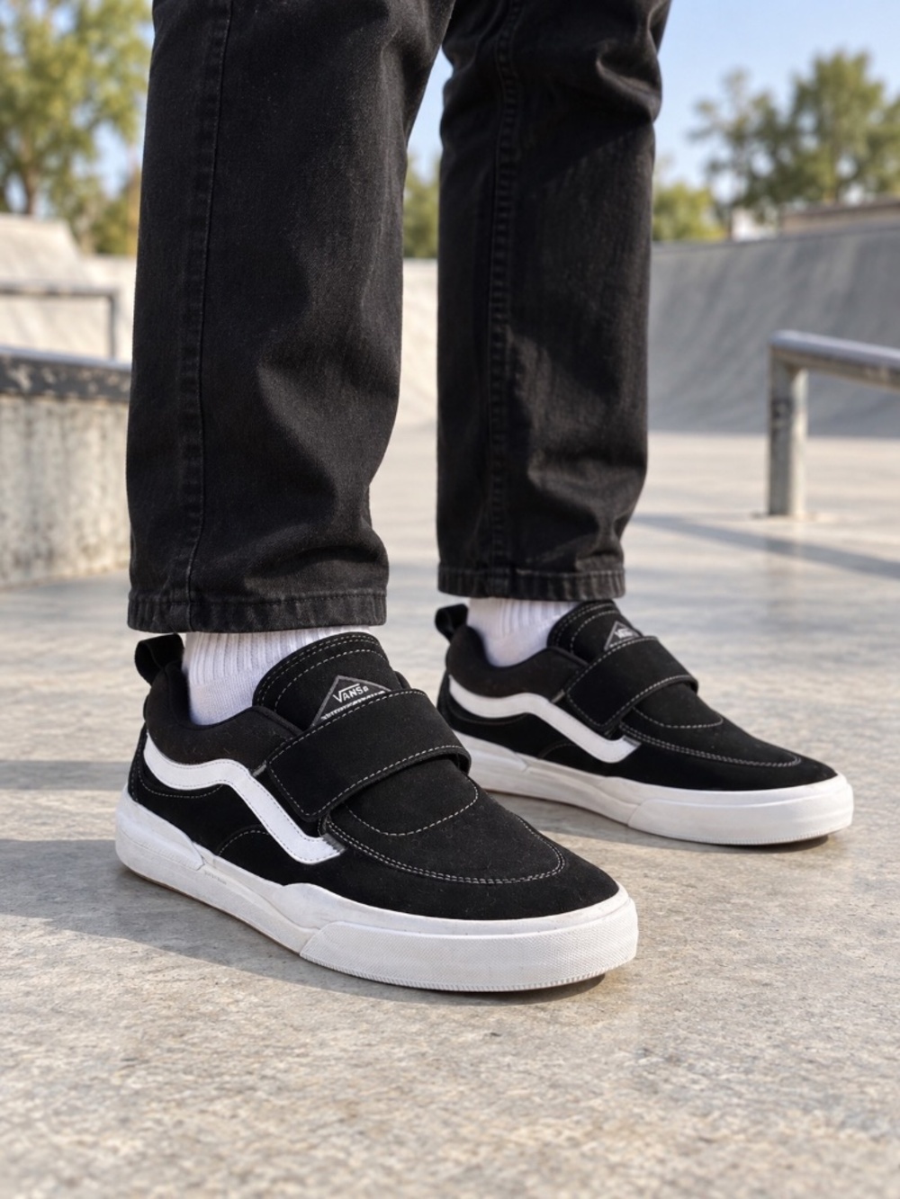 Black White Velcro Skate Shoes Men’s 10.5 Kyle Walker Vans